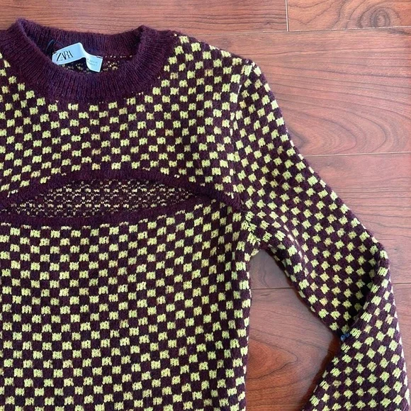 Zara Maroon and Yellow Checkered Pattern Knit Crewneck Cutout Cropped Sweater - Picture 3 of 8